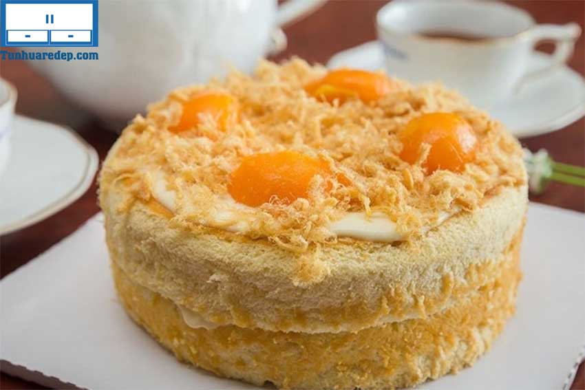 làm bánh bông lan trứng muối bằng nồi chiên không dầu